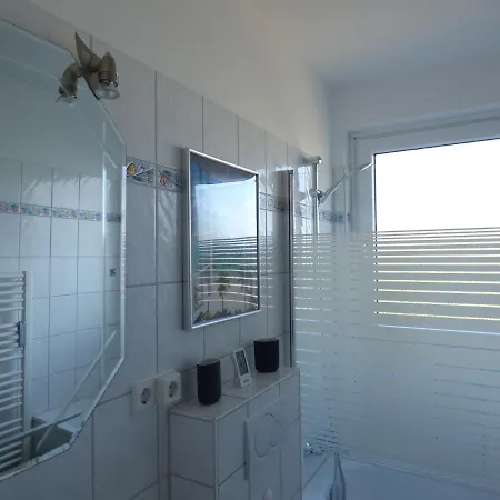 Apartment 30880 Laatzen Ginsterweg 10 Ferienwohnung *